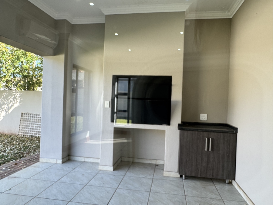 3 Bedroom Property for Sale in Wilkoppies North West